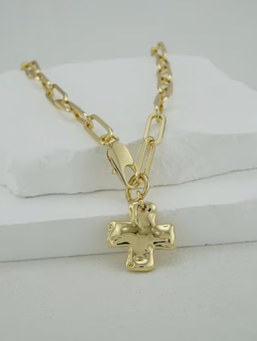 NWT Chunky Hammered Cross Paperclip Chain Necklace - Picture 6 of 6